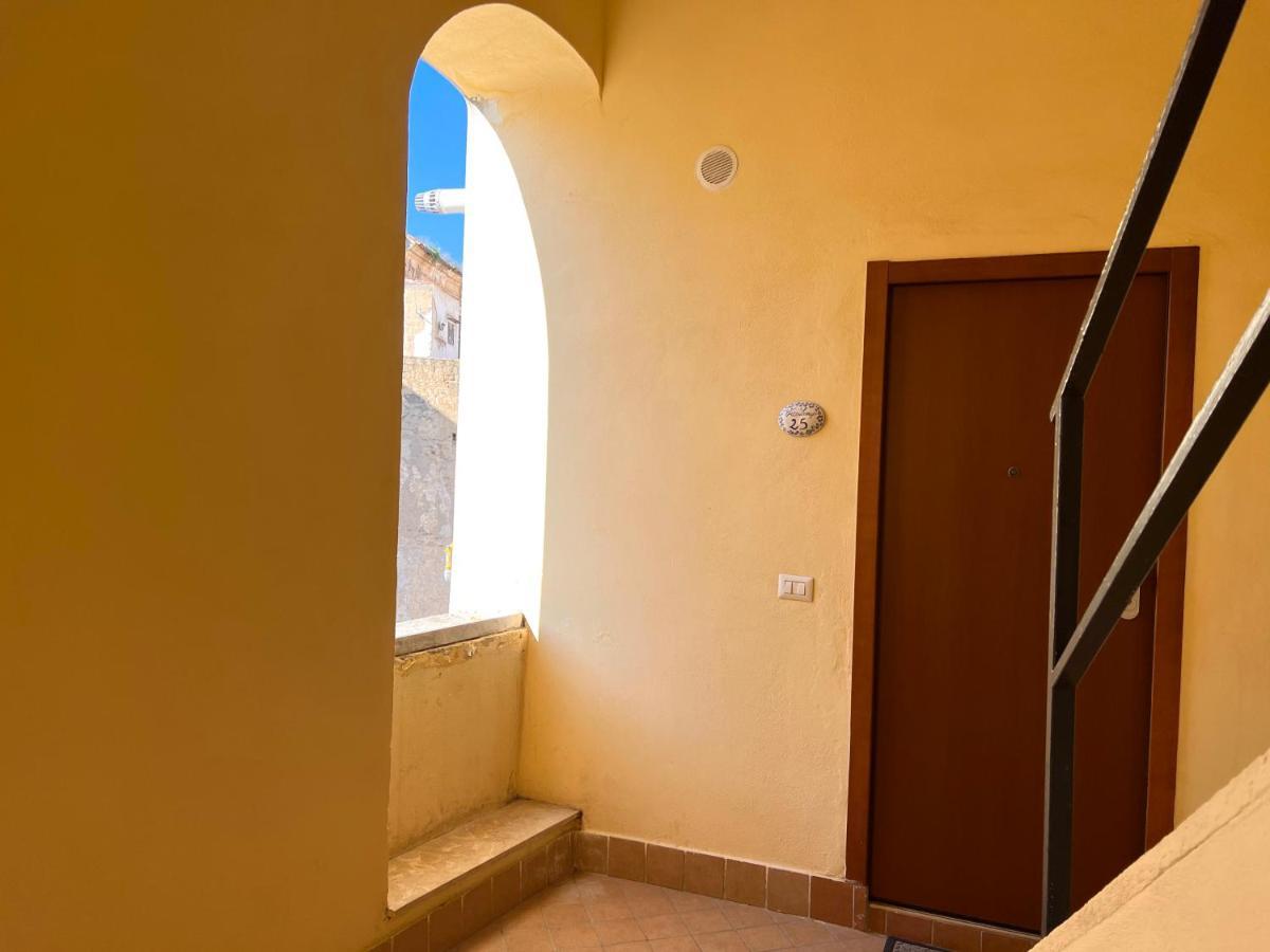 Vico Longo 25 - Ensuit Flat In The Heart Of Appartement Naples