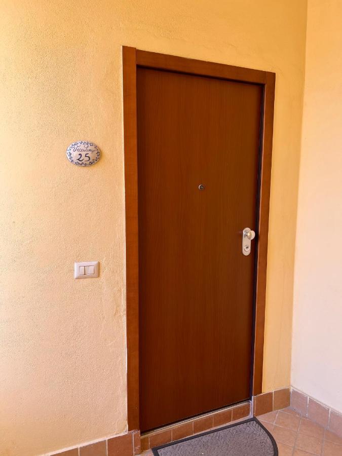 Vico Longo 25 - Ensuit Flat In The Heart Of Apartment Neapel