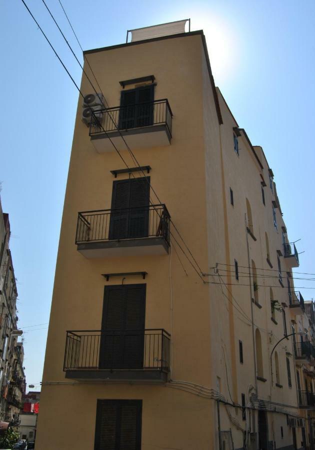 Vico Longo 25 Nápoles