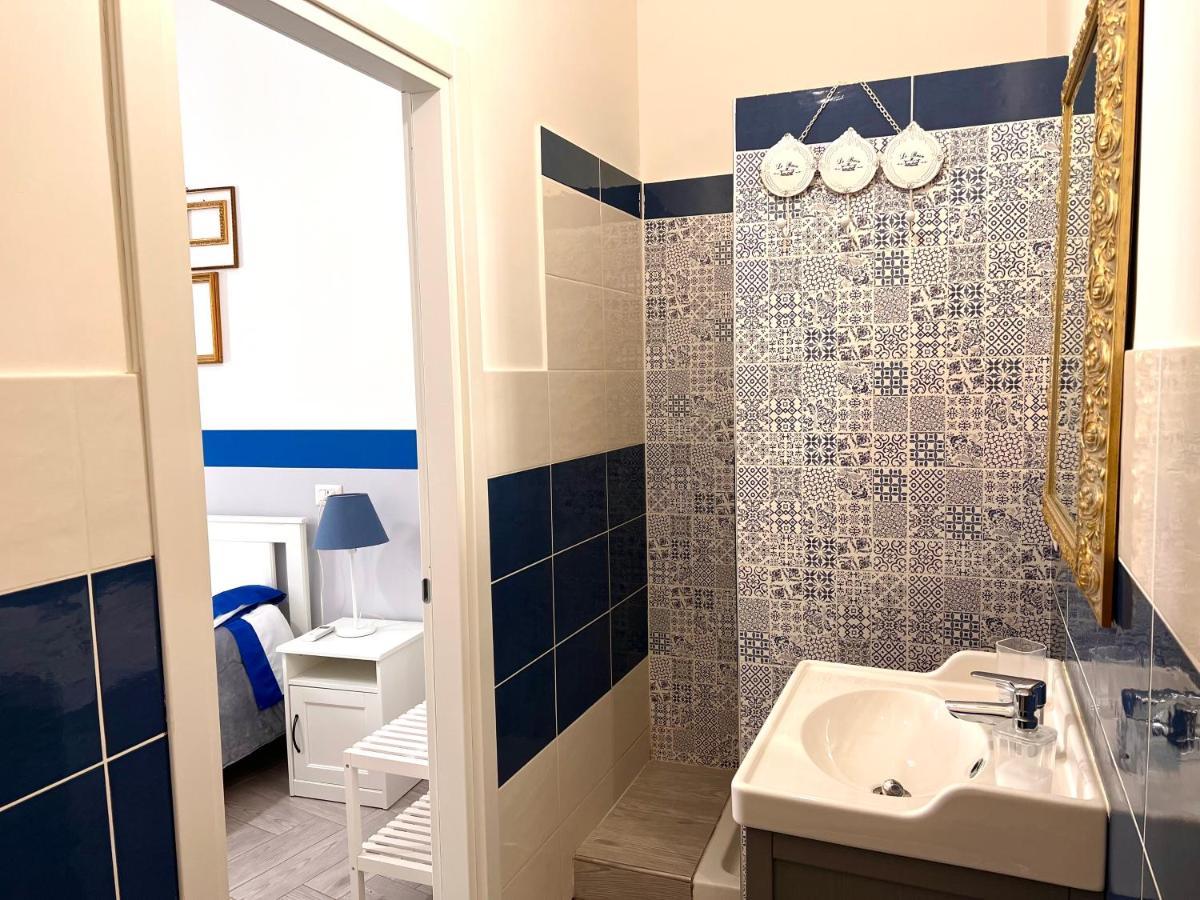 Vico Longo 25 - Ensuit Flat In The Heart Of * Napels